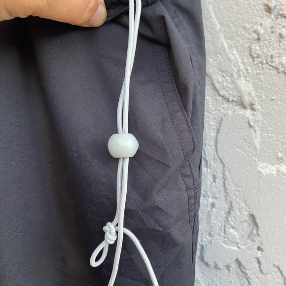 Nike Vintage Women's Pants Bungee Cords Casual Pants Black Sportswear Size M Y2K - Picture 5 of 9